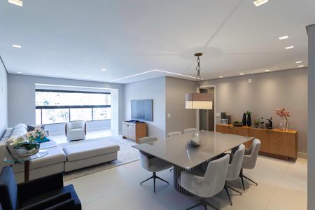 Sala de apartamento à venda com 4 quartos, 143m² em Santo Antônio, Belo Horizonte