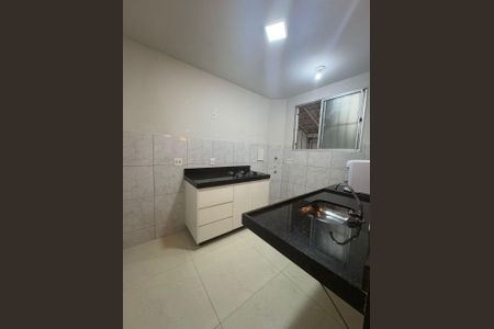 Foto 11 de apartamento à venda com 2 quartos, 44m² em Kennedy, Contagem