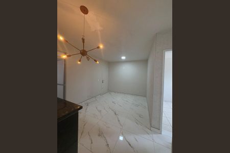 Foto 02 de apartamento à venda com 2 quartos, 44m² em Kennedy, Contagem