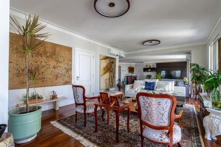 Apartamento à venda com 3 quartos, 260m² em Jardim Fonte do Morumbi, São Paulo