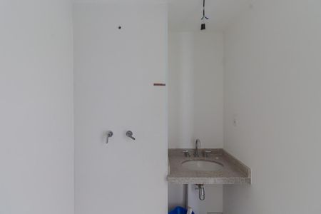 Banheiro de kitnet/studio à venda com 1 quarto, 25m² em Indianópolis, São Paulo