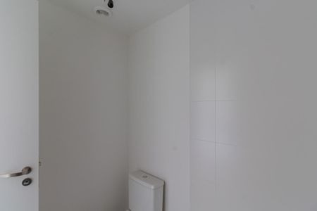 Banheiro de kitnet/studio à venda com 1 quarto, 25m² em Indianópolis, São Paulo