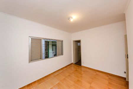 Casa à venda com 4 quartos, 230m² em Jardim Avelino, São Paulo