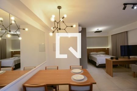 Apartamento para alugar com 1 quarto, 65m² em Jardim Sumare, São Paulo