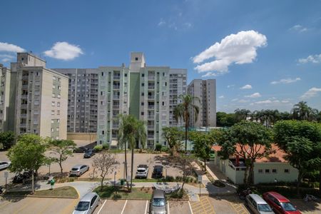 Quarto 1 - Vista da Janela de apartamento para alugar com 2 quartos, 50m² em Vila Ipe, Hortolândia