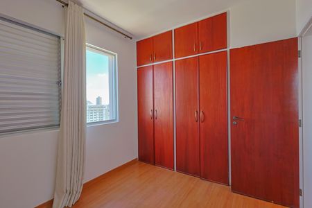 Quarto 1 de apartamento à venda com 2 quartos, 68m² em Serra, Belo Horizonte