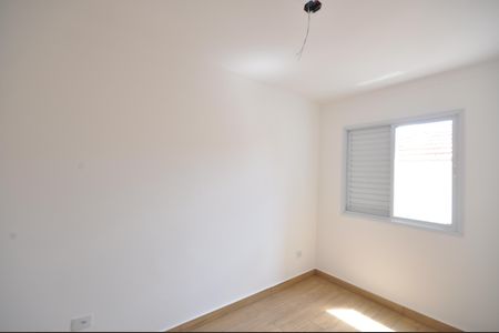 Quarto 1 de apartamento à venda com 2 quartos, 45m² em Vila Nivi, São Paulo