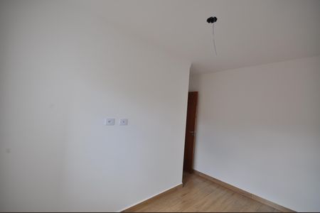 Quarto 1 de apartamento à venda com 2 quartos, 45m² em Vila Nivi, São Paulo