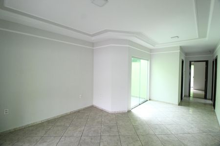 Sala de casa para alugar com 3 quartos, 250m² em Jardim Patricia, Uberlândia