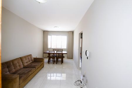 Sala de apartamento para alugar com 3 quartos, 95m² em Carlos Prates, Belo Horizonte