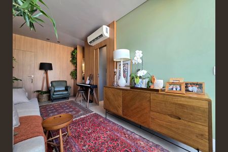 Sala de apartamento à venda com 1 quarto, 50m² em Indianópolis, São Paulo