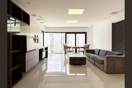 Apartamento à venda com 3 quartos, 177m² em Indianópolis, São Paulo