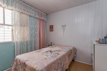 Quarto de casa à venda com 4 quartos, 386m² em Vila Ipiranga, Porto Alegre