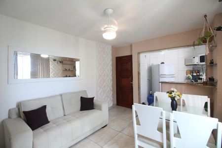 Sala de apartamento para alugar com 2 quartos, 60m² em Curicica, Rio de Janeiro