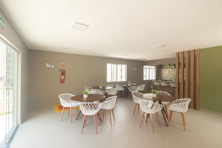 Apartamento para alugar com 63m², 2 quartos e 1 vaga Apartamento para alugar com 63m², 2 quartos e 1 vagaÁrea comum - Salão de festas