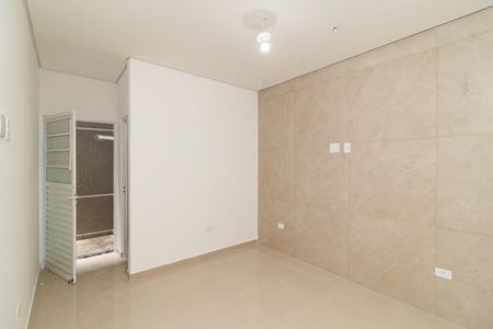 Sala de casa para alugar com 2 quartos, 80m² em Vila Nivi, São Paulo