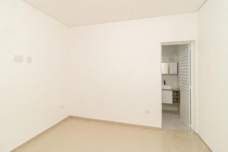 Suíte de casa para alugar com 2 quartos, 80m² em Vila Nivi, São Paulo