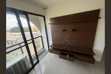 Foto 02 de apartamento à venda com 2 quartos, 50m² em Quinta da Paineira, São Paulo