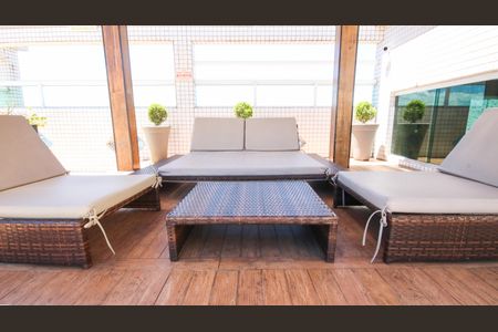 Apartamento para alugar com 95m², 2 quartos e 1 vaga Apartamento para alugar com 95m², 2 quartos e 1 vagaÁrea comum - Piscina