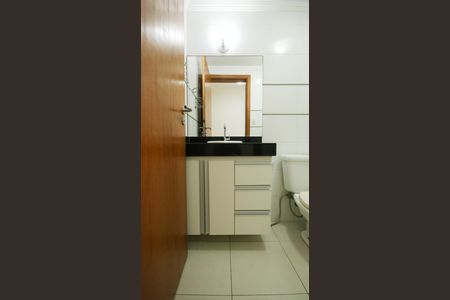 Apartamento para alugar com 95m², 2 quartos e 1 vaga Apartamento para alugar com 95m², 2 quartos e 1 vagaBanheiro da Suíte 1