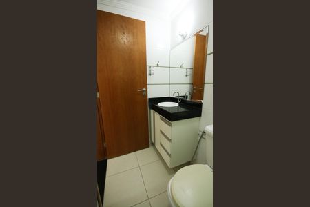 Apartamento para alugar com 95m², 2 quartos e 1 vaga Apartamento para alugar com 95m², 2 quartos e 1 vagaBanheiro da Suíte 1