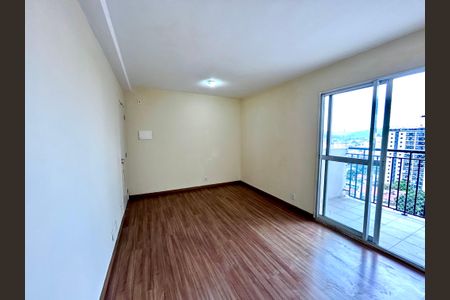 Sala de apartamento à venda com 2 quartos, 60m² em Vila Rosalia, Guarulhos