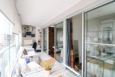 Varanda de kitnet/studio à venda com 1 quarto, 49m² em Itaim Bibi, São Paulo