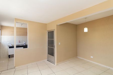 Casa para alugar com 2 quartos, 68m² em Vila Rosaria, São Paulo