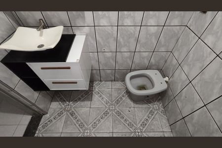 Banheiro de casa para alugar com 1 quarto, 52m² em Vila Nova Curuca, São Paulo