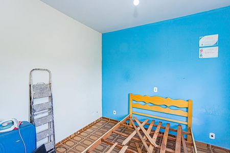 Quarto 1 de casa para alugar com 2 quartos, 180m² em Vila Serralheiro, São Paulo