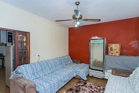 Sala de casa para alugar com 2 quartos, 180m² em Vila Serralheiro, São Paulo