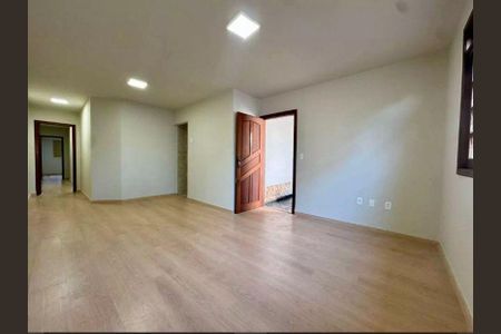 sala  de casa à venda com 4 quartos, 210m² em Castelo, Belo Horizonte