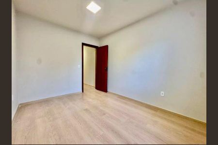 quarto  de casa à venda com 4 quartos, 210m² em Castelo, Belo Horizonte