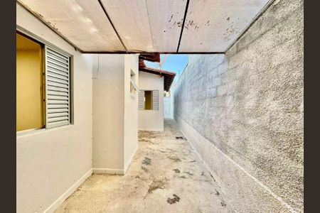 quintal  de casa à venda com 4 quartos, 210m² em Castelo, Belo Horizonte