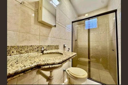 banho de casa à venda com 4 quartos, 210m² em Castelo, Belo Horizonte