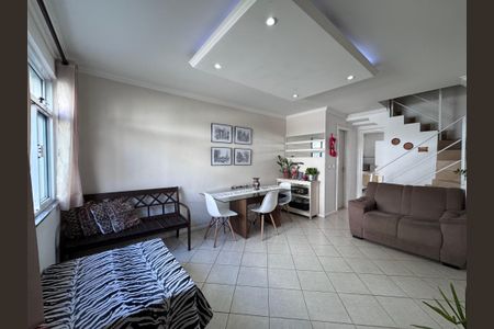 Sala de casa de condomínio à venda com 4 quartos, 116m² em Vargem Pequena, Rio de Janeiro