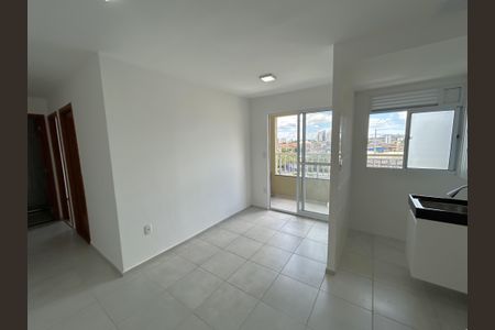 Sala de apartamento para alugar com 2 quartos, 40m² em Inhaúma, Rio de Janeiro