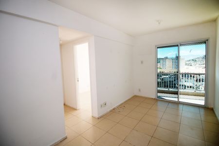 Sala de apartamento à venda com 2 quartos, 60m² em Vicente de Carvalho, Rio de Janeiro