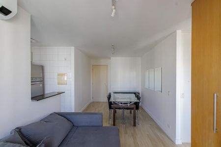 Sala de apartamento para alugar com 1 quarto, 43m² em Indianópolis, São Paulo