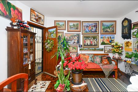 Sala de apartamento para alugar com 2 quartos, 45m² em Sagrada Família, Belo Horizonte