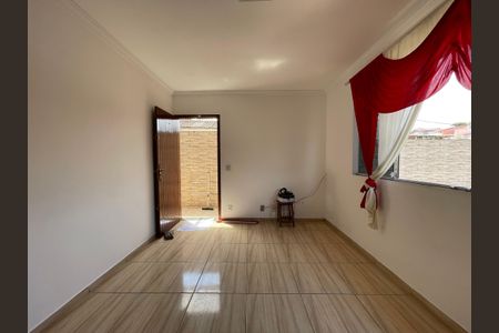 Sala de casa à venda com 3 quartos, 150m² em Rio Pequeno, São Paulo