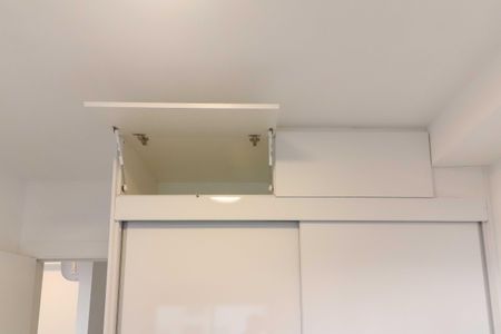 Quarto 1 de apartamento para alugar com 1 quarto, 45m² em Vila Sonia, São Paulo