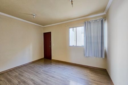 Sala de apartamento para alugar com 2 quartos, 40m² em Silveira, Belo Horizonte
