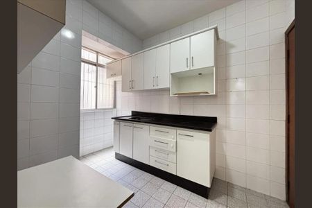 Cozinha de apartamento para alugar com 3 quartos, 95m² em Buritis, Belo Horizonte
