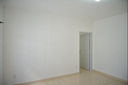 Sala de casa para alugar com 2 quartos, 80m² em Jardim Cristiane, Santo André
