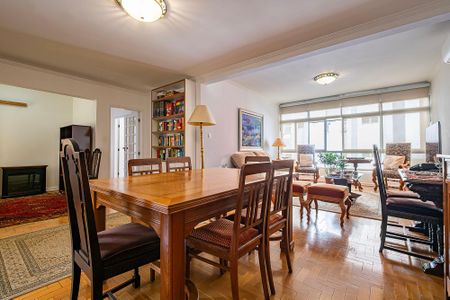 Sala de apartamento à venda com 3 quartos, 250m² em Cerqueira César, São Paulo