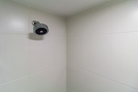 Banheiro de apartamento para alugar com 1 quarto, 28m² em Butantã, São Paulo