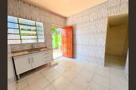 Sala e Cozinha de casa à venda com 1 quarto, 60m² em Vila Popular, Várzea Paulista