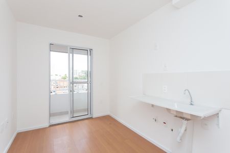 Sala / Cozinha  de apartamento para alugar com 1 quarto, 25m² em Itaquera, São Paulo