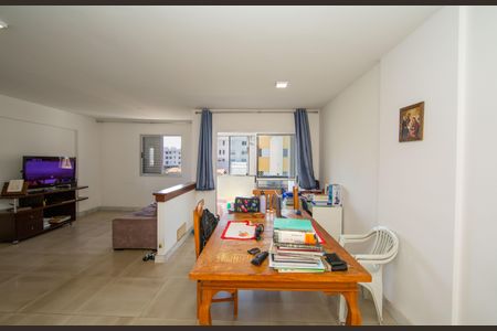 SALA de apartamento para alugar com 2 quartos, 86m² em Grajaú, Belo Horizonte